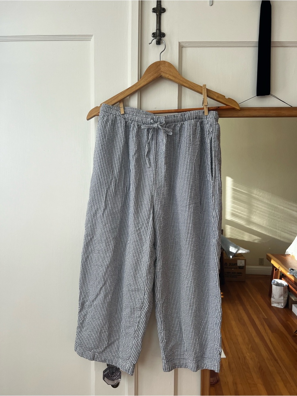 Jennifer Moore Navy and White Seersucker Capris
